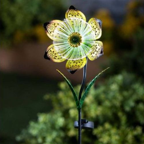 solar-powered flower novelty lighting