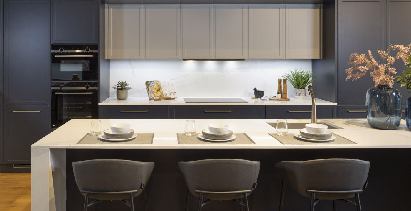 kitchen color schemes with white countertop